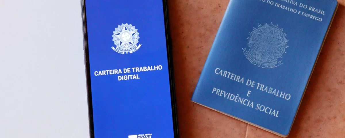 Entenda o que é a CLT, seus princípios fundamentais, direitos dos trabalhadores e as principais mudanças legislativas. Guia completo em 2026